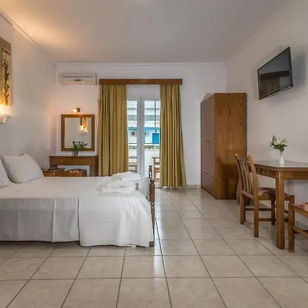 Olive Gasthof Adamantas (Milos)