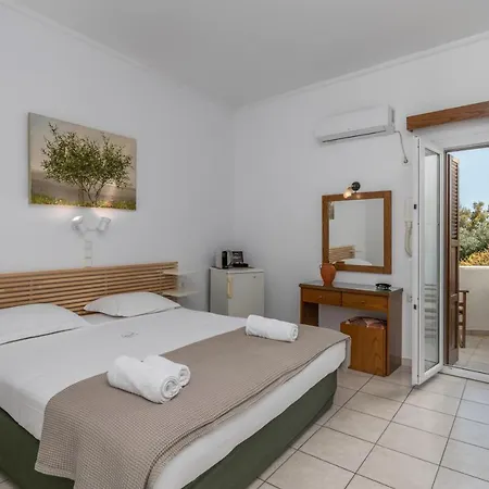 Olive Studios Guest house 2*