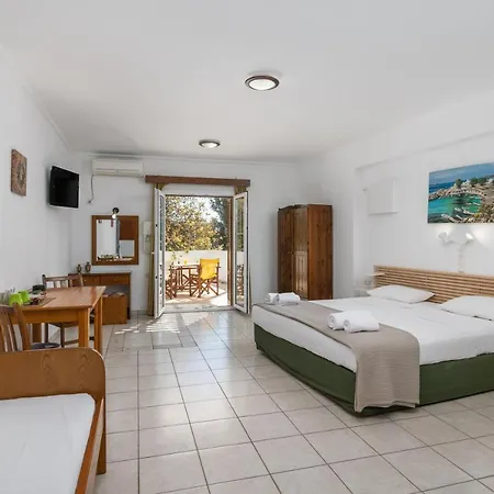Olive Studios Adamantas (Milos)