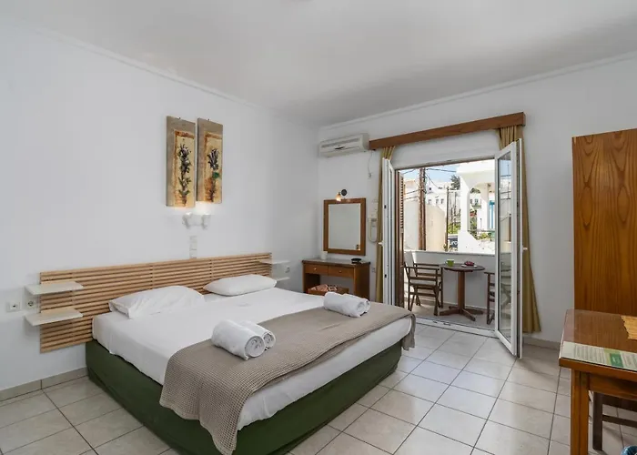 Olive Studios Adamantas (Milos)