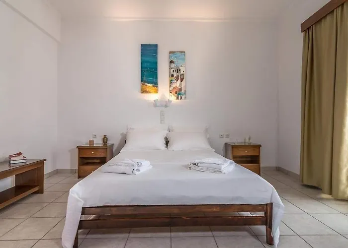 Olive Studios 3* Adamantas (Milos)