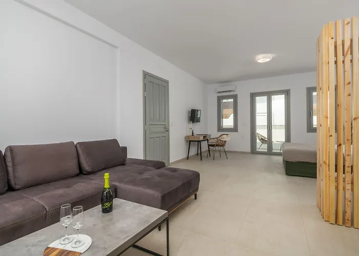 Olive Studios 3* Adamantas (Milos)