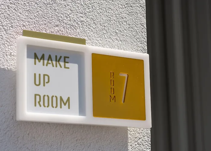 Olive Studios 3* Adamantas (Milos)